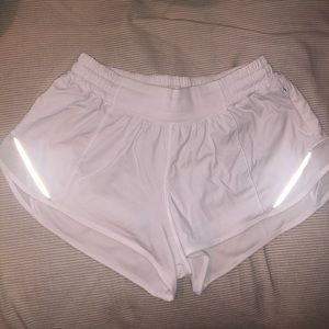 white lululemon hotty hot shorts